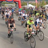 (FOTO) Deseti kolesarski maraton u&scaron;el dežju