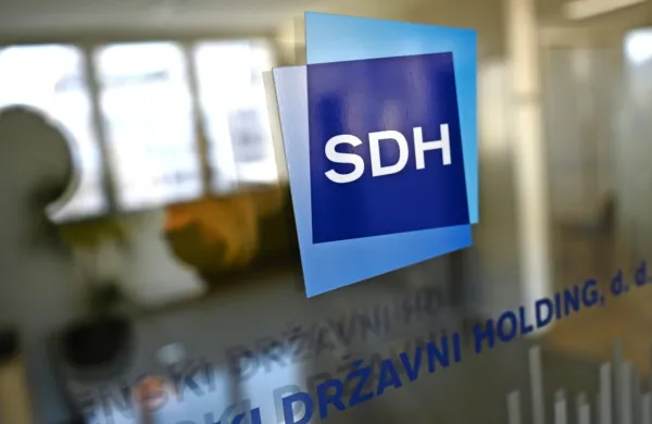  Slovenski državni holding so  obiskali policisti zaradi prodaje 
družbe Meta Ingenium iz leta 2020.