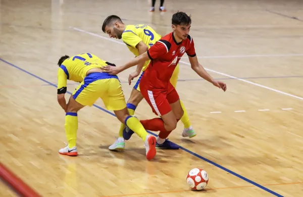 Edini gol za Oplast je dosegel Marko Mohorič. 