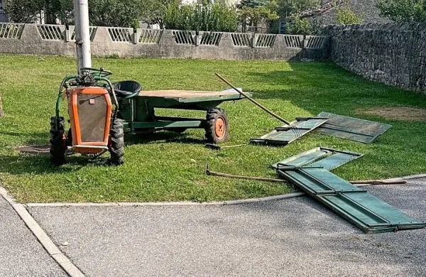 Nesrečni domačin je s frezo trčil v zid in brez zavesti obležal ob 
njej. 