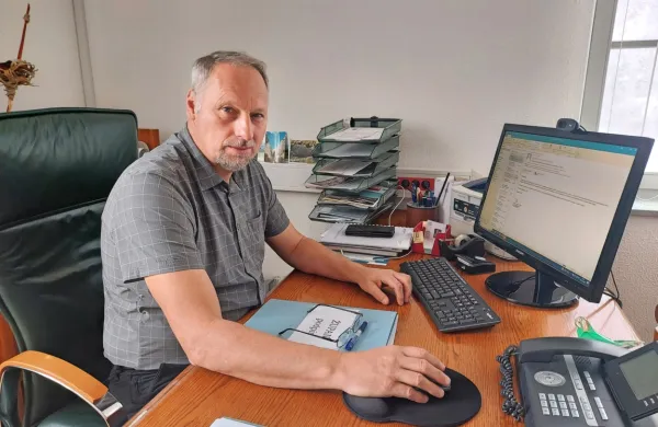 Marko Matajurc skoraj brez zadolževanja odločno krmari  skozi 
številne naložbe. 