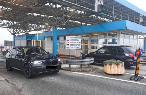 Nadzor na meji s Hrvaško in Madžarsko bo Slovenija uvedla jutri in 
bo trajal do 30. oktobra.