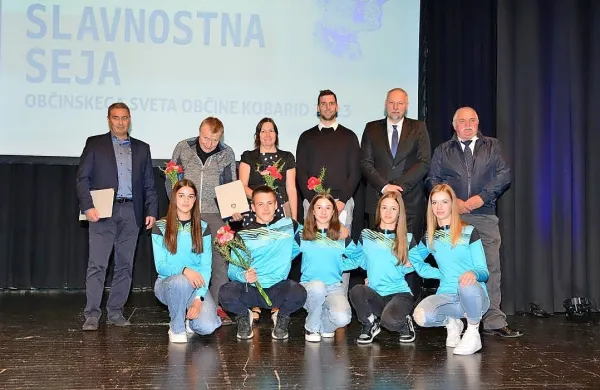 Plaketo je prejel Branko Veli&scaron;ček