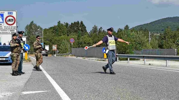 Nadzor na italijansko-slovenski meji se bo danes začel ob 14. 
uri.
