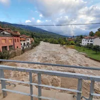 (VIDEO) Soča je močno narasla
