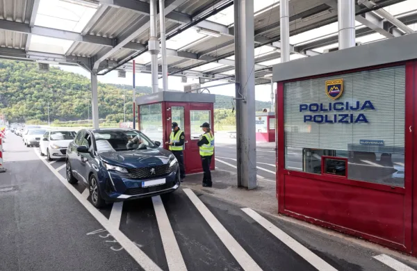 Slovenija podalj&scaron;ala nadzor na meji s Hrva&scaron;ko in Madžarsko do 19. novembra