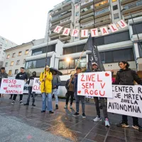 Neuporabniki Roga po četrtkovem dogajanju pred Rogom za parlamentarni nadzor nad policijo
