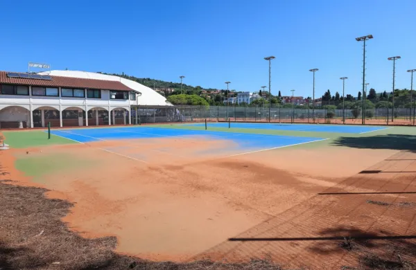 Teniški center Portorož prehaja v občinsko last. 