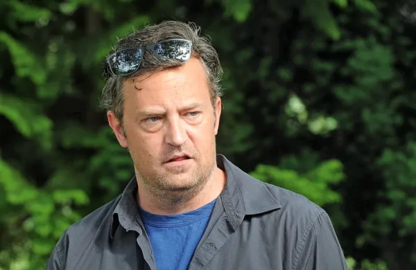 Umrl je ameriški igralec Matthew Perry.