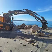 Po mirni noči sledi vremensko mirna sobota, v Piranu odstranjujejo posledice neurja (FOTO, VIDEO)