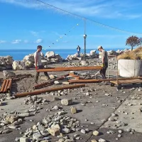 Po mirni noči sledi vremensko mirna sobota, v Piranu odstranjujejo posledice neurja (FOTO, VIDEO)