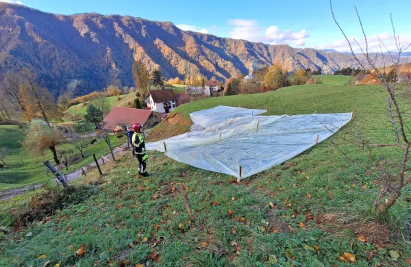 Plaz nad hišo v naselju Jazne je stabiliziran.