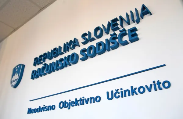 Občina v letu 2021 ni vedno poslovala po predpisih, a je napake že odpravila