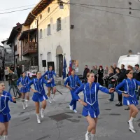 Pred prenovljeno Hišo aleksandrink v Prvačini  so nastopile plesalke domače mažoretne skupine in Prvačka 
pleh muzika.