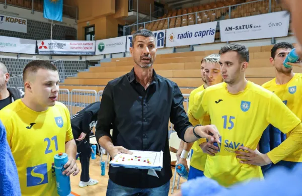 Koprčani so  se po številu točk izenačili s petouvrščenimi rokometaši iz Ivančne Gorice.
