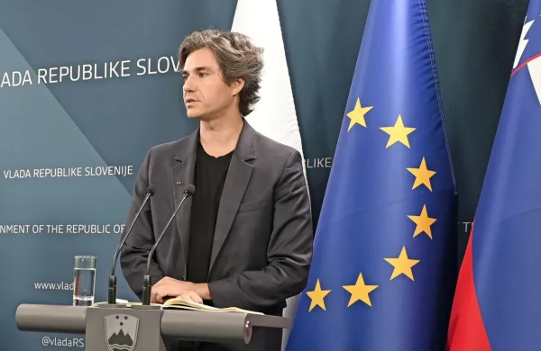 Minister za delo Luka Mesec