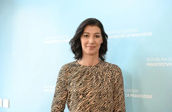 Ministrica za pravosodje Dominika Švarc Pipan
