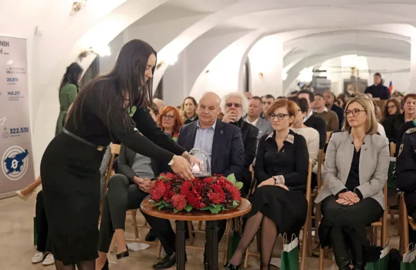 V zavodu Varna pot so v soboto pripravili sklepno prireditev dneva 
spomina na žrtev prometnih nesreč.