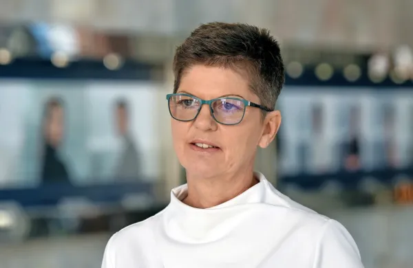 Mirjam Drnovšček