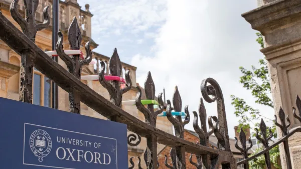 Katera univerza je najboljša na svetu? Klasiki prisegajo na Oxford 
ali Cambridge. 