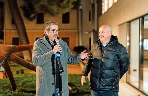 Slobodan Simić Sime (levo) in predsednik Lokalne akcijske 
skupine za ribištvo - Flag Pinna nobilis Danilo Latin na otvoritvi