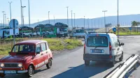 Kamionski terminal seka komunikacijsko pot med Ankaranom in 
Koprom, kar povzroča veliko gnečo in ovira vsakodnevne poti v 
službo in nazaj. 