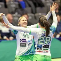 Slovenske rokometa&scaron;ice po zmagi nad Angolkami v drugem delu SP, v napadu blestela Ana Abina iz Mlinotesta (FOTO)