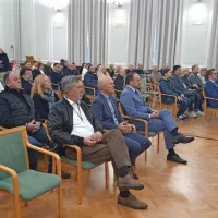 Ilija&scaron; v Novi Gorici: &ldquo;Za vsako novo neumnost naj država ukine dve stari&rdquo;