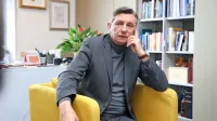 (INTERVJU) Borut Pahor: &ldquo;Če bi bil nedorasel in nezrel politik, bi se lahko ma&scaron;čeval Janezu Jan&scaron;i&rdquo;