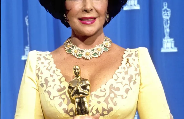 V Hollywoodu dražba zvezdni&scaron;kih oblek