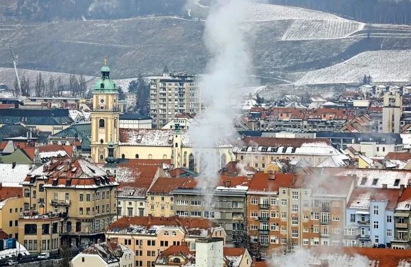 Najbolj odmevajo določbe, ki v   novem energetskem  zakonu predvidevajo konec uporabe zemeljskega plina za ogrevanje gospodinjstev.