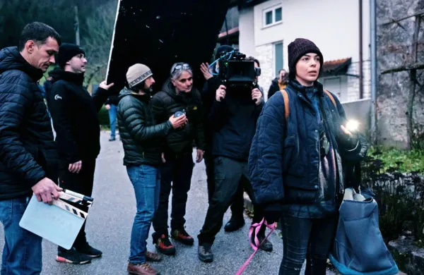 Prva klapa filma Vse, kar je narobe s tabo je padla v Tolminu.  