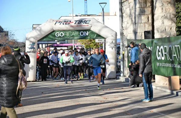 

V središču Nove Gorice je dobrodelno teklo 370 udeležencev.