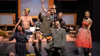 28. decembra bo oder Gledališča Koper znova zasedla uprizoritev 
Jugoslavija, moja dežela. 