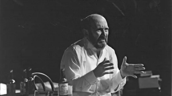 Anton Petje v predstavi Kontrabas leta 1986