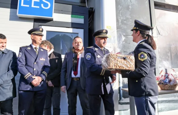 Varnostni organi vseh treh obmejnih držav, in sicer Slovenije, 
Hrvaške ter Italije, tesno sodelujejo, so izpostavili na Policijski 
upravi Koper.  
