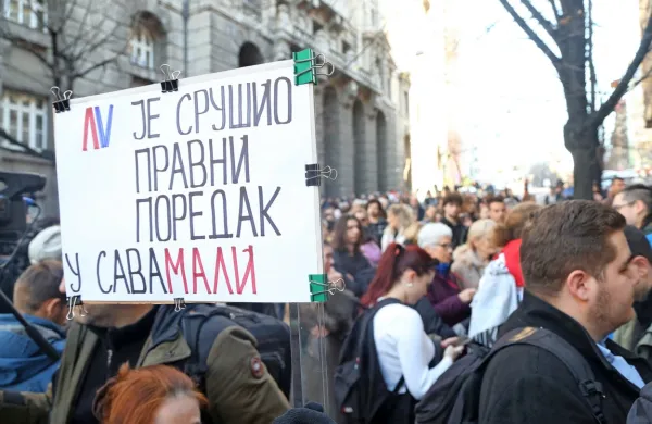 Študentom so se pridružili predstavniki opozicijske koalicije Srbija 
proti nasilju