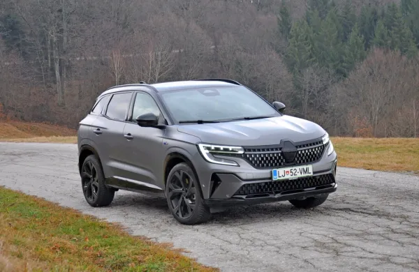 Renaultovci so pred leti zelo hitro ugotovili, da kadjar ni pretirano 
konkurenčen v segmentu križancev, zato so ga po koncu prve 
generacije upokojili in ga nadomestili z zelo dostojnim naslednikom.