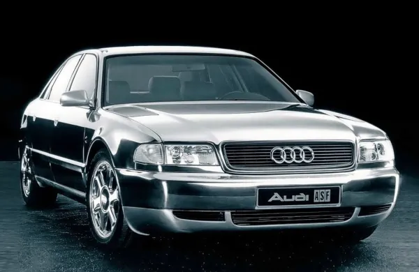 Leta 1993 so predstavili študijski model, leto kasneje pa je iz njega nastala prva generacija prestižnega A8.