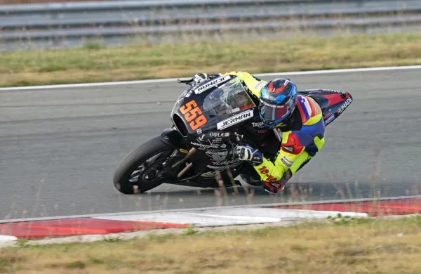 Etien Kantar Božič, v minuli sezoni državnega prvenstva drugi v 
razredu super sport 600.