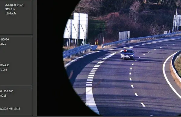 Divjali po avtocesti, najhitrej&scaron;i z 205 kilometrov na uro