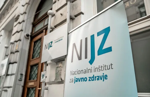 Zdravniški stavki so se pridružili tudi zdravniki na Nacionalnem 
inštitutu za javno zdravje.