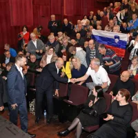 Tribuna SDS v Kopru brez protestnikov in zapletov (FOTO)