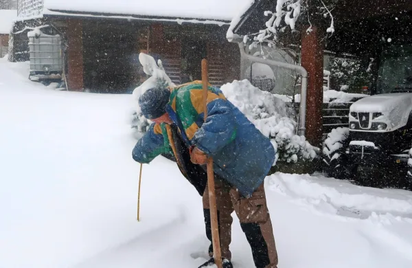 V petek, ob 13. uri, je meter v Godoviču pokazal 30 cm snega.