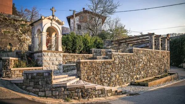  Valentin Stanič se je rodil 12. februarja 1774 v Bodrežu blizu 
Kanala.