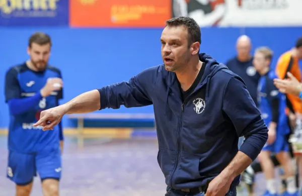 Matjaž Brumen (v ospredju) je bil zadovoljen z  učinkom  Slovenije na evropskem prvenstvu.   