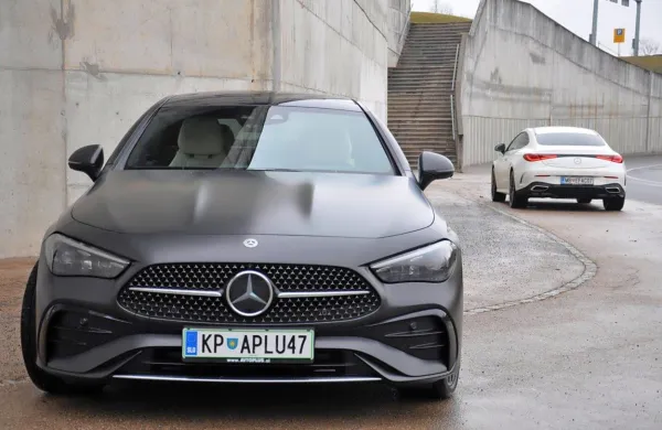 Novi CLE je nadomestilo za dva ukinjena modela - C coupe in E 
coupe.