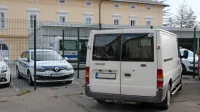 V  kombiju madžarske  registracije  je  mladi  Litovec  prevažal 24  
nezakonitih migrantov. 