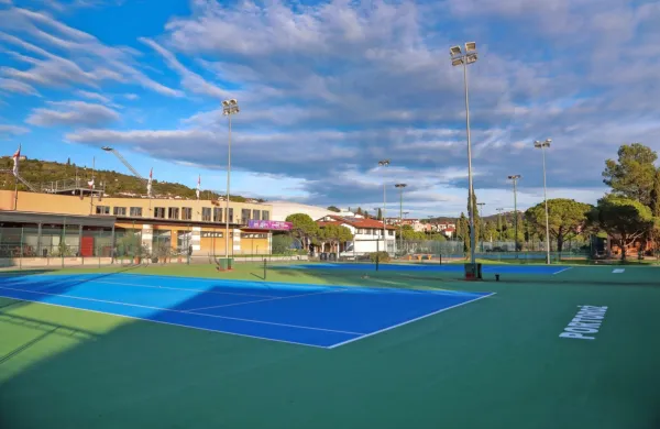  Novega najemnika tenis igrišč čaka veliko dela. 