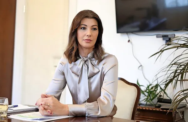 Pravosodna ministrica Dominika Švarc Pipan